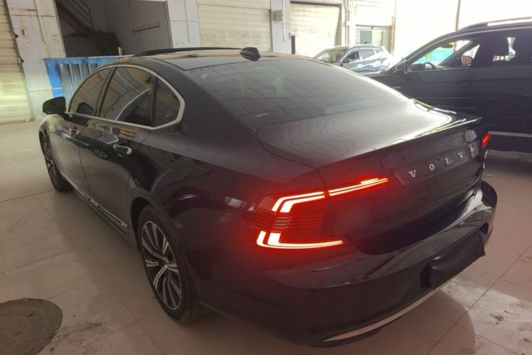 Used Volvo S90 2021 B5 Zhiyi Luxury Edition Rear Left 45 Deg