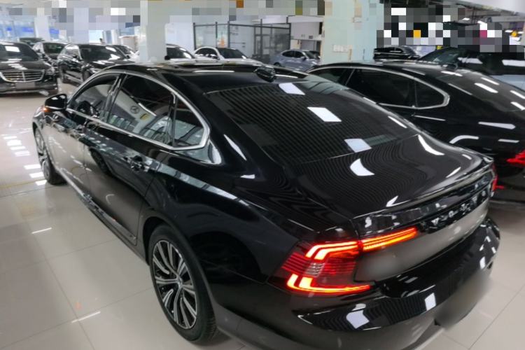 Used Volvo S90 2021 B5 Zhiyi Luxury Edition Rear Left 45 Deg