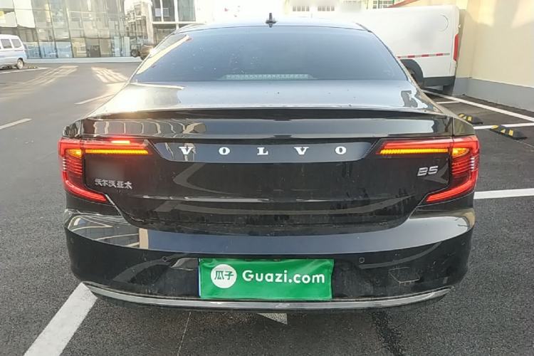 Used Volvo S90 2021 B5 Zhiyuan Luxury Edition Rear