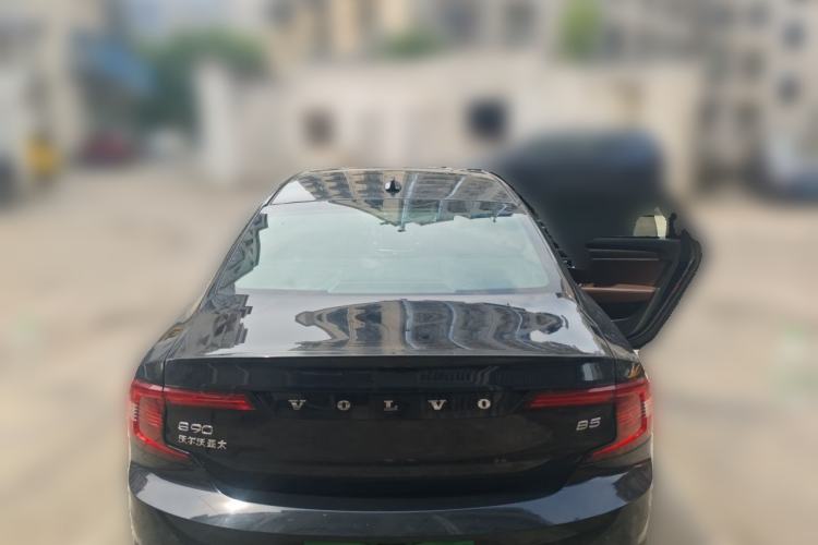 Used Volvo S90 2021 B5 Zhiyuan Luxury Edition Rear