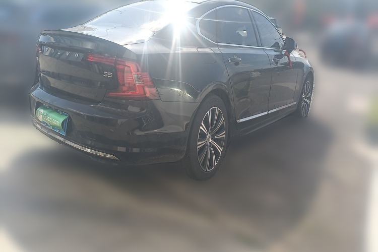 Used Volvo S90 2021 B5 Zhiyi Luxury Edition Rear Right 45 Deg