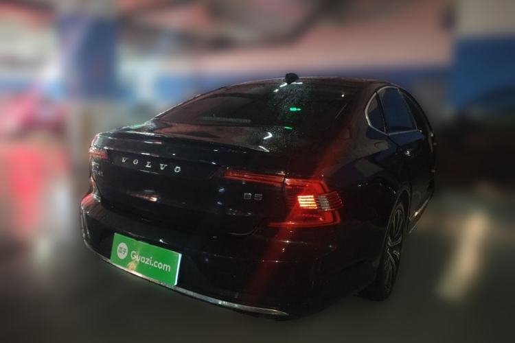 Used Volvo S90 2021 B5 Zhiyi Luxury Edition Rear Right 45 Deg