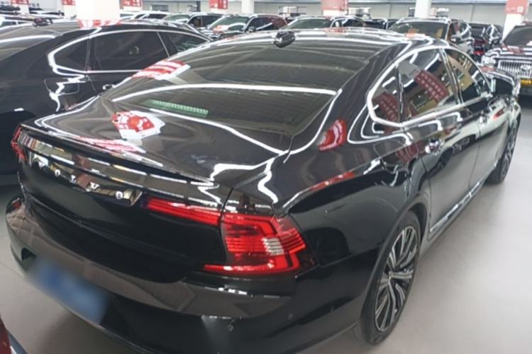 Used Volvo S90 2021 B5 Luxury Smart Edition Rear Right 45 Deg