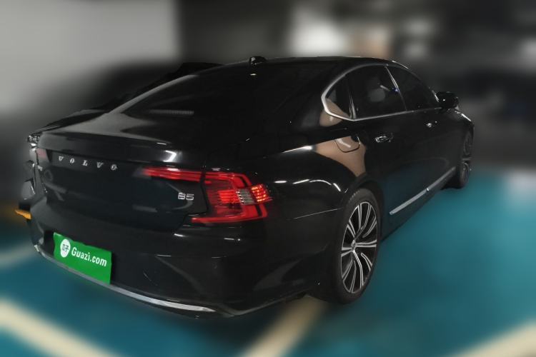 Used Volvo S90 2021 B5 Luxury Smart Edition Rear Right 45 Deg