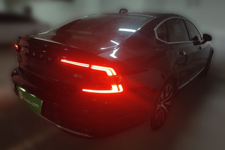 Used Volvo S90 2021 B5 Zhiyuan Luxury Edition Rear Right 45 Deg