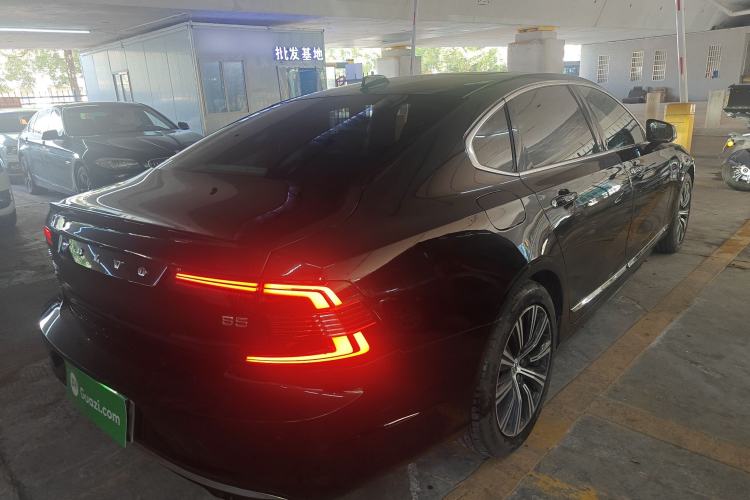 Used Volvo S90 2021 B5 Zhiyuan Luxury Edition Rear Right 45 Deg