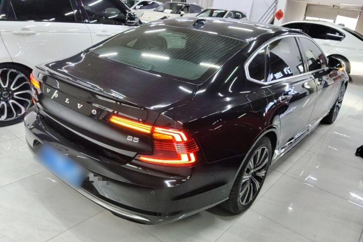 Used Volvo S90 2021 B5 Zhiyi Luxury Edition Rear Right 45 Deg