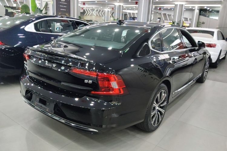 Used Volvo S90 2021 B5 Zhiyuan Luxury Edition Rear Right 45 Deg