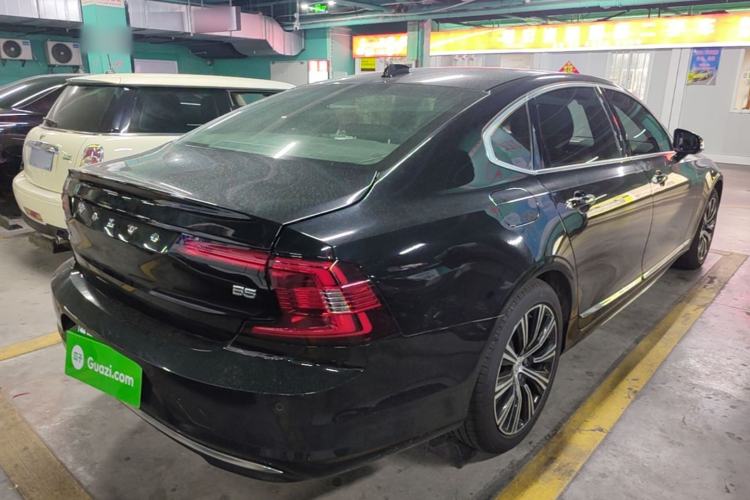 Used Volvo S90 2021 B5 Zhiyi Luxury Edition Rear Right 45 Deg