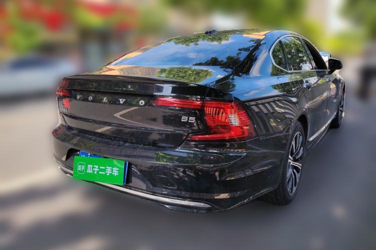 Used Volvo S90 2021 B5 Zhiyi Luxury Edition Rear Right 45 Deg