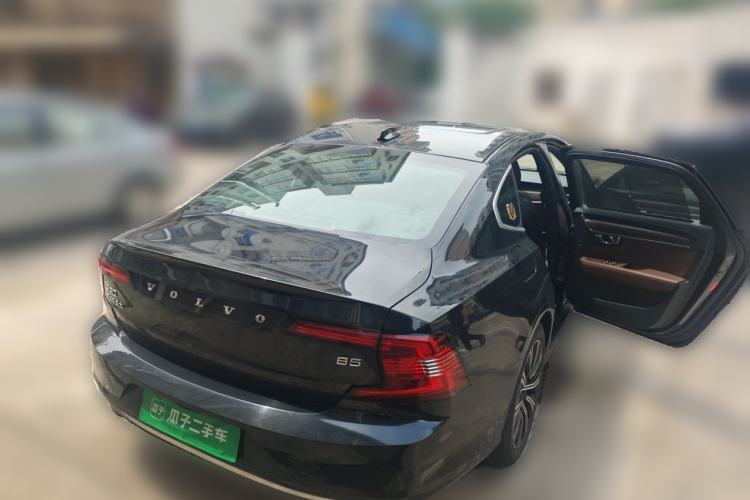 Used Volvo S90 2021 B5 Zhiyuan Luxury Edition Rear Right 45 Deg