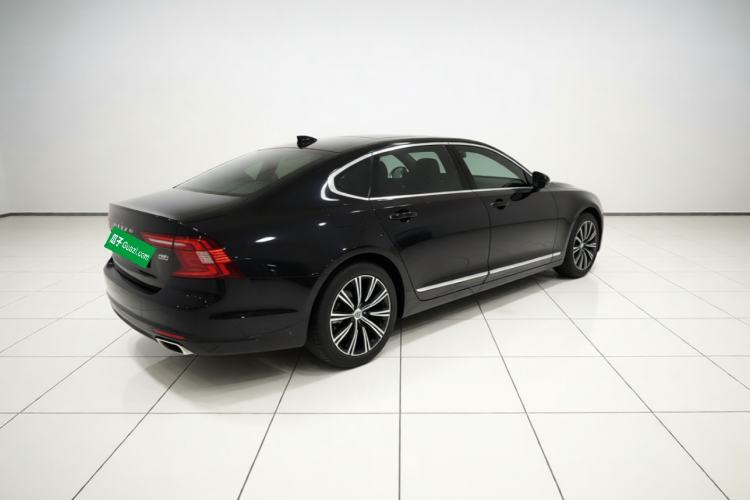 Used Volvo S90 2021 B5 Zhiyi Luxury Edition Rear Right 45 Deg