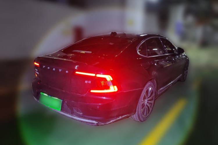 Used Volvo S90 2021 B5 Zhiyi Luxury Edition Rear Right 45 Deg