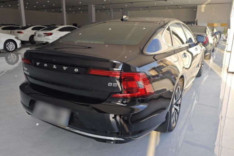 Used Volvo S90 2021 B5 Zhiyuan Luxury Edition Rear Right 45 Deg
