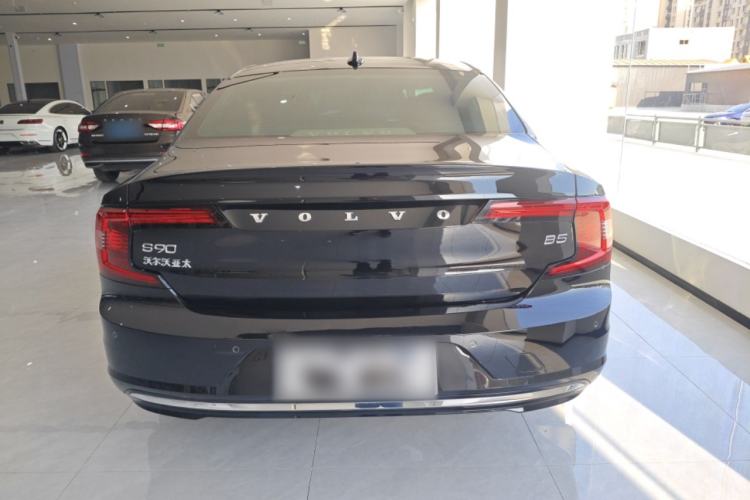 Used Volvo S90 2021 B5 Zhiyuan Luxury Edition Rear