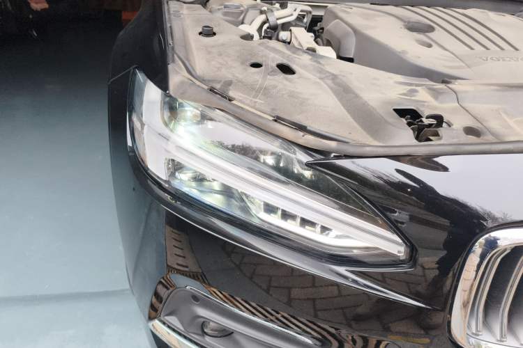 Used Volvo S90 2021 B5 Zhiyuan Luxury Edition Right Front Headlight