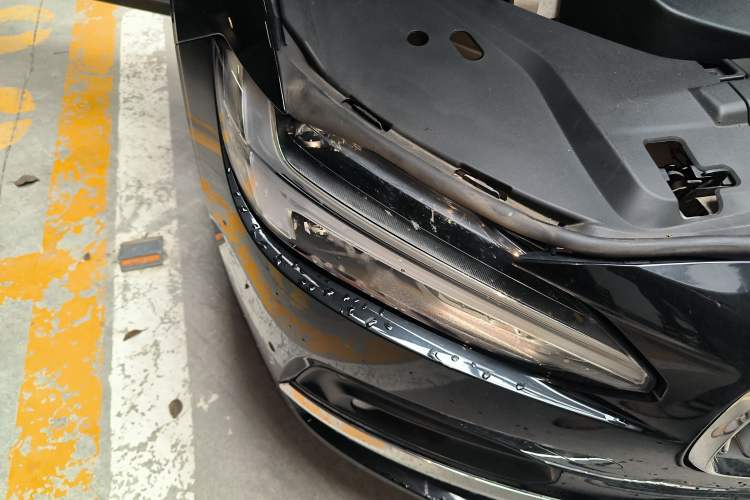 Used Volvo S90 2021 B5 Zhiyi Luxury Edition Right Front Headlight