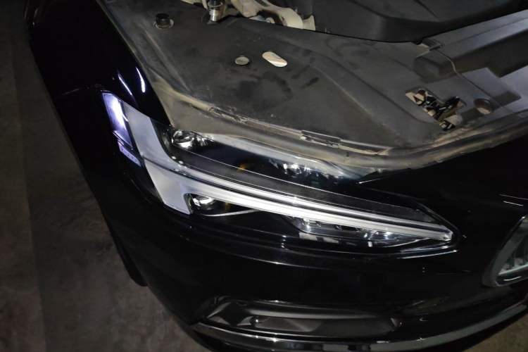 Used Volvo S90 2021 B5 Zhiyi Luxury Edition Right Front Headlight