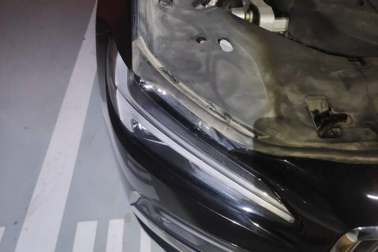 Used Volvo S90 2021 B5 Zhiyuan Luxury Edition Right Front Headlight