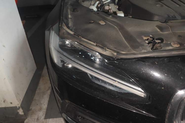 Used Volvo S90 2021 B5 Zhiyi Luxury Edition Right Front Headlight