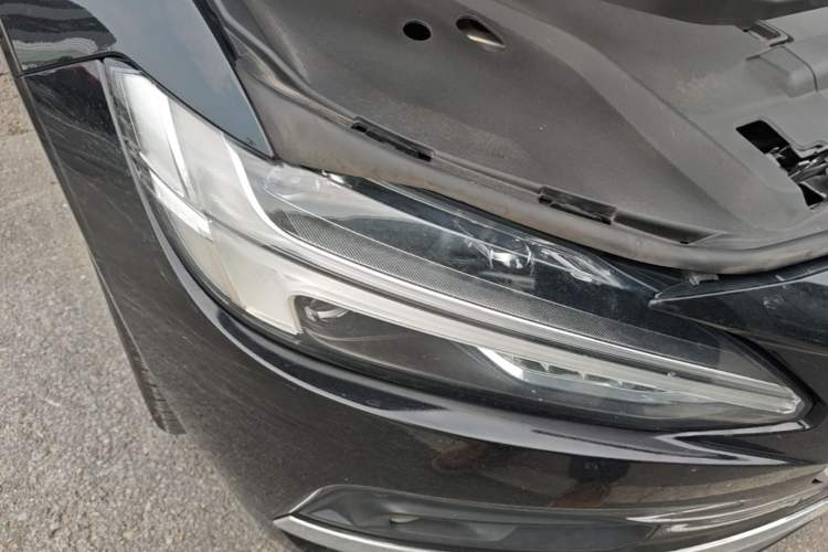 Used Volvo S90 2021 B5 Zhiyi Luxury Edition Right Front Headlight
