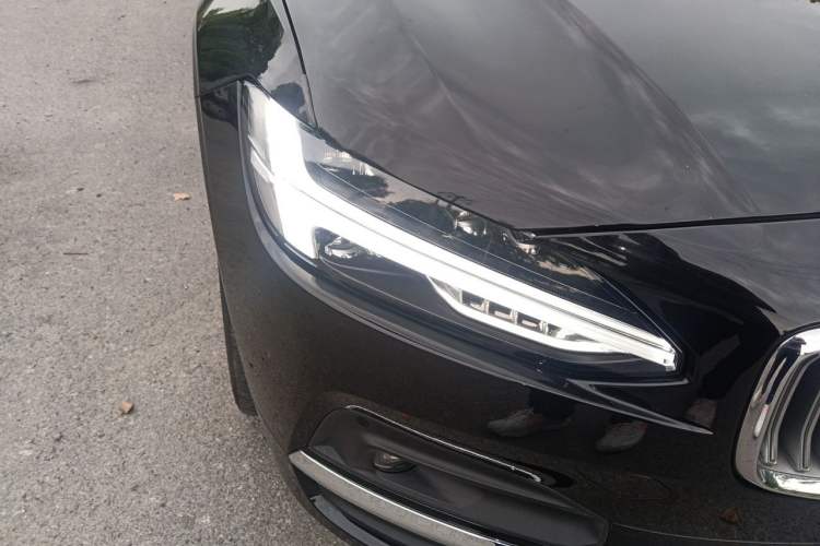 Used Volvo S90 2021 B5 Zhiyuan Luxury Edition Right Front Headlight