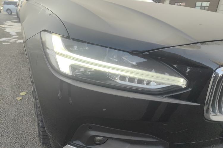 Used Volvo S90 2021 B5 Zhiyuan Luxury Edition Right Front Headlight