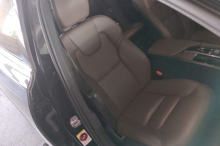 Used Volvo S90 2021 B5 Zhiyi Luxury Edition Right Front Seat