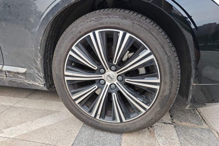 Used Volvo S90 2021 B5 Zhiyuan Luxury Edition Right Front Wheel Hub