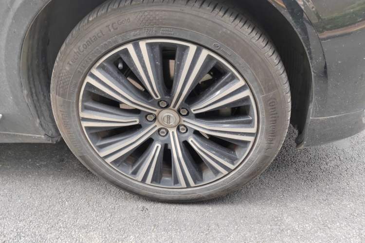 Used Volvo S90 2021 B5 Zhiyuan Luxury Edition Right Front Wheel Hub