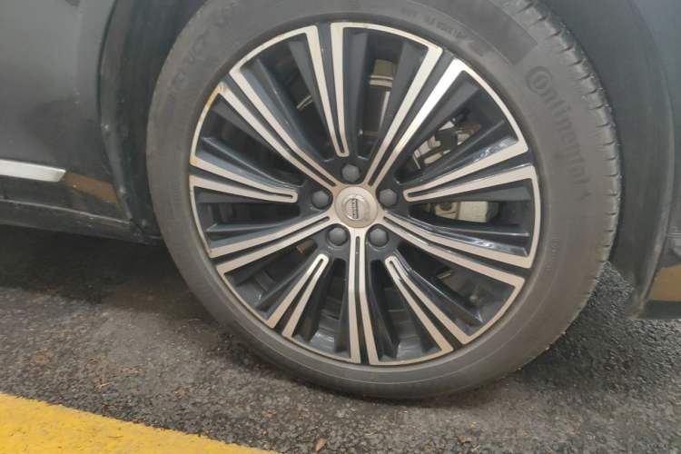 Used Volvo S90 2021 B5 Zhiyi Luxury Edition Right Front Wheel Hub
