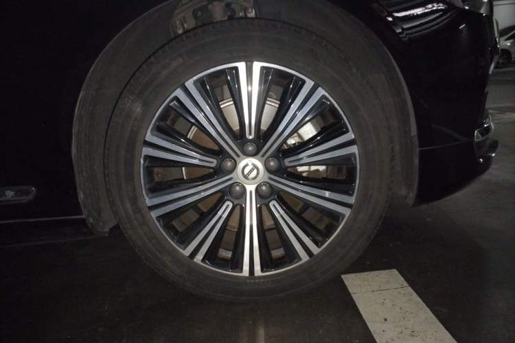 Used Volvo S90 2021 B5 Zhiyuan Luxury Edition Right Front Wheel Hub
