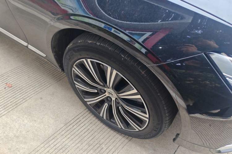 Used Volvo S90 2021 B5 Zhiyi Luxury Edition Right Front Wheel Hub