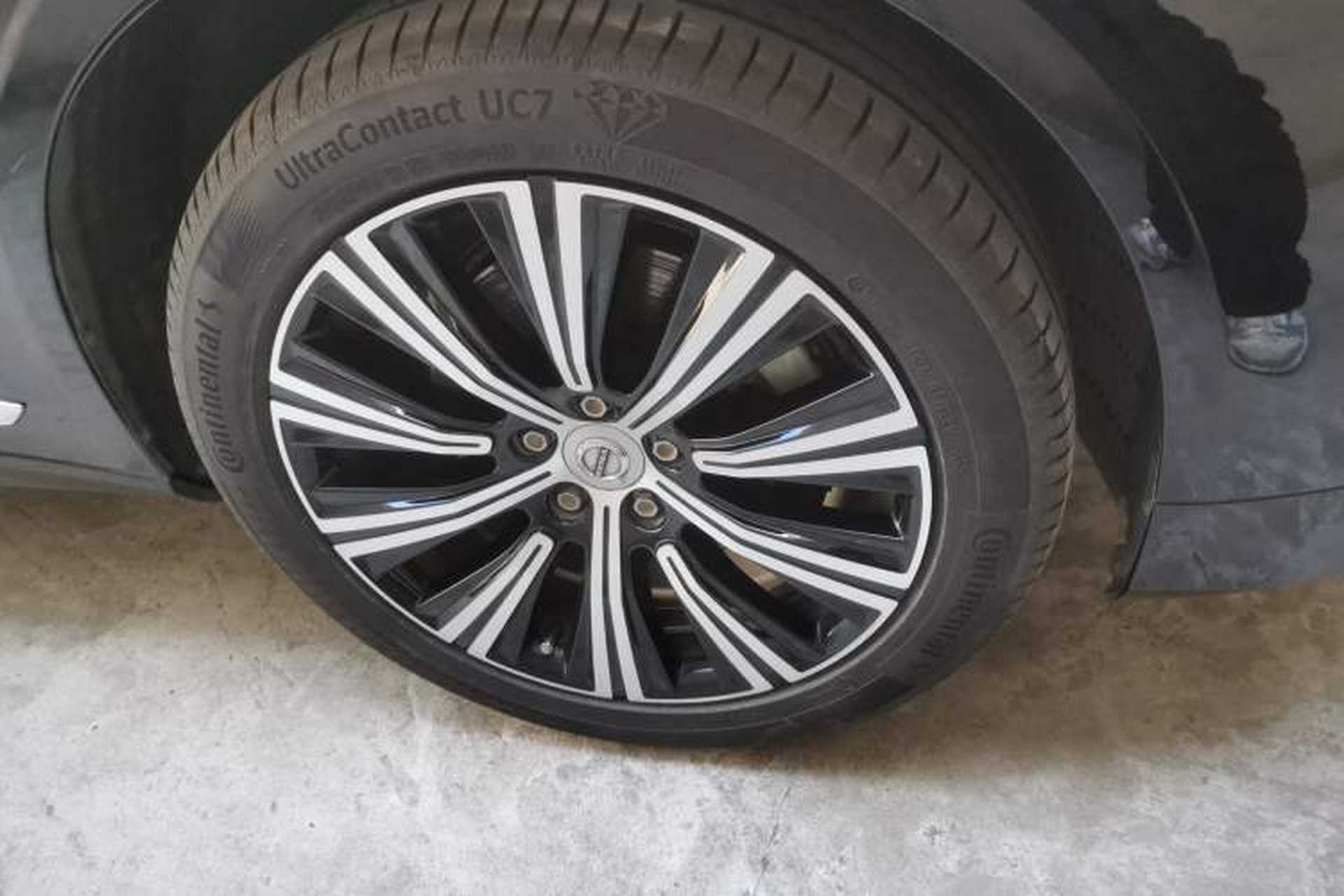 Used Volvo S90 2021 B5 Zhiyi Luxury Edition Right Front Wheel Hub