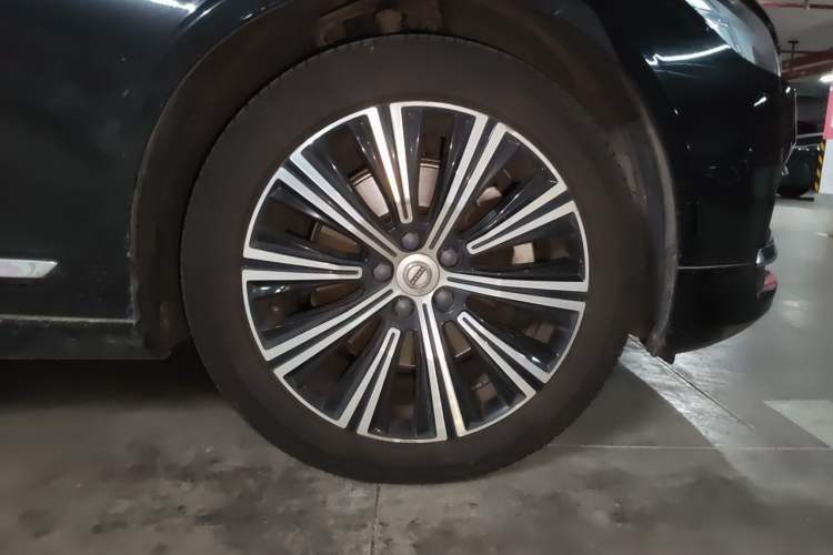 Used Volvo S90 2021 B5 Zhiyi Luxury Edition Right Front Wheel Hub