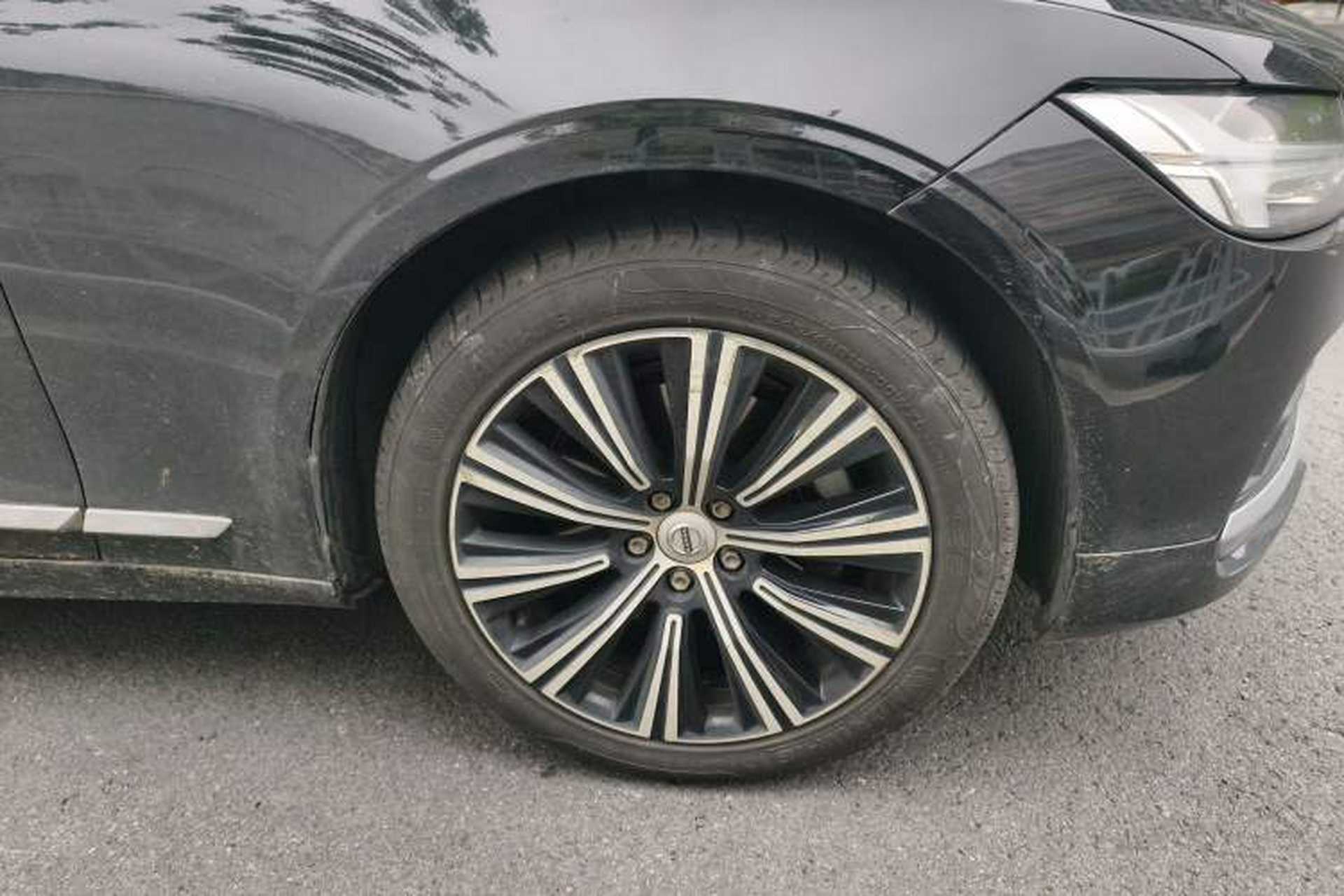 Used Volvo S90 2021 B5 Zhiyi Luxury Edition Right Front Wheel Hub