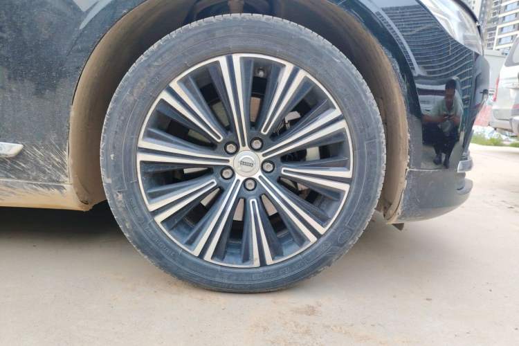 Used Volvo S90 2021 B5 Zhiyuan Luxury Edition Right Front Wheel Hub
