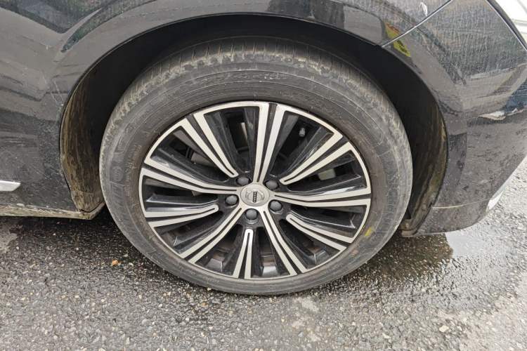 Used Volvo S90 2021 B5 Zhiyi Luxury Edition Right Front Wheel Hub