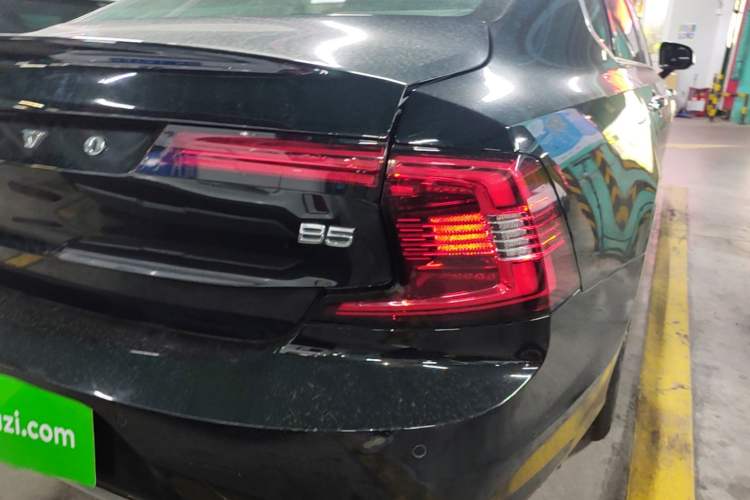 Used Volvo S90 2021 B5 Zhiyi Luxury Edition Right Rear Taillight