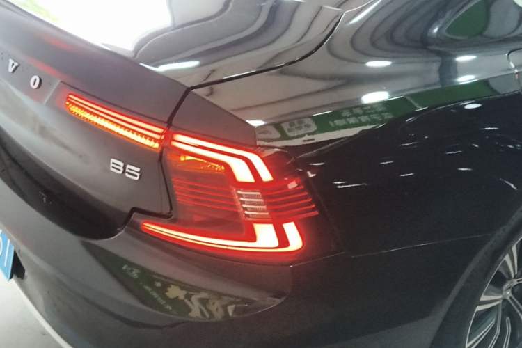 Used Volvo S90 2021 B5 Zhiyi Luxury Edition Right Rear Taillight
