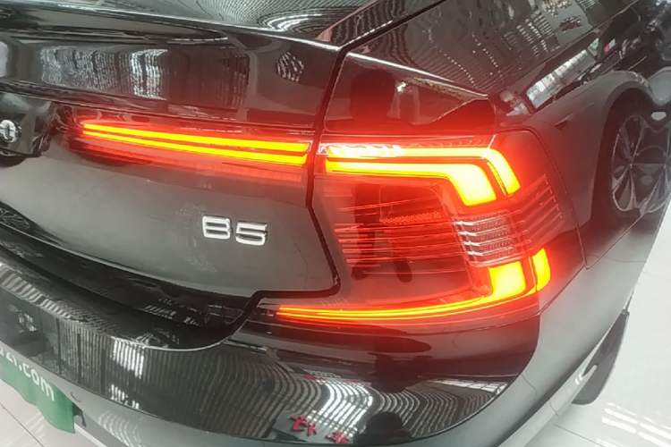 Used Volvo S90 2021 B5 Zhiyuan Luxury Edition Right Rear Taillight