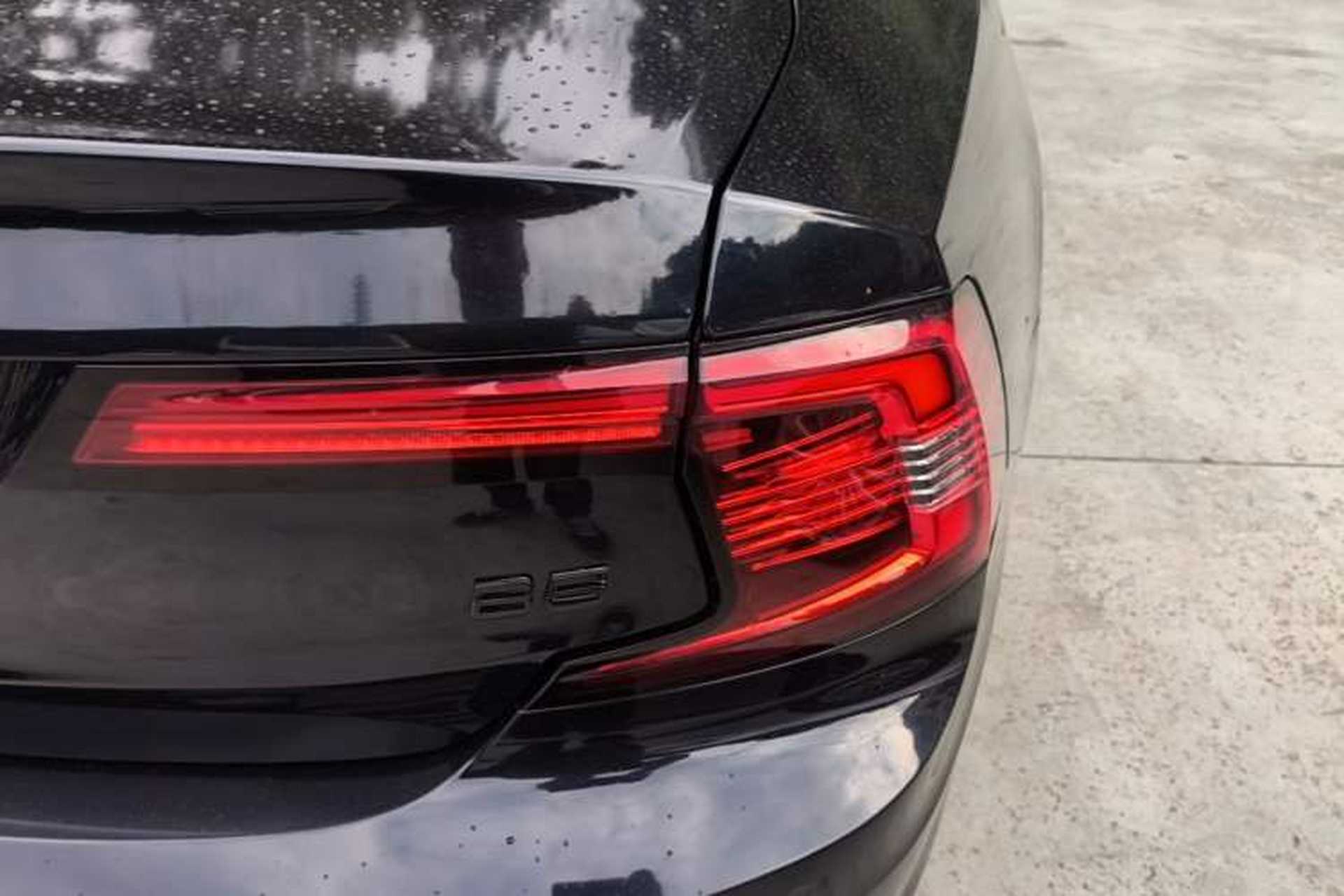 Used Volvo S90 2021 B5 Zhiyi Luxury Edition Right Rear Taillight