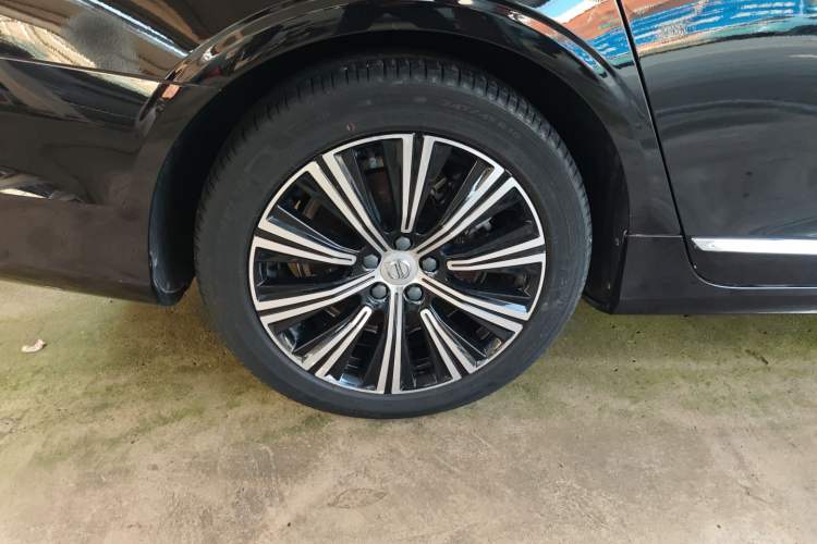 Used Volvo S90 2021 B5 Zhiyuan Luxury Edition Right Rear Wheel Hub