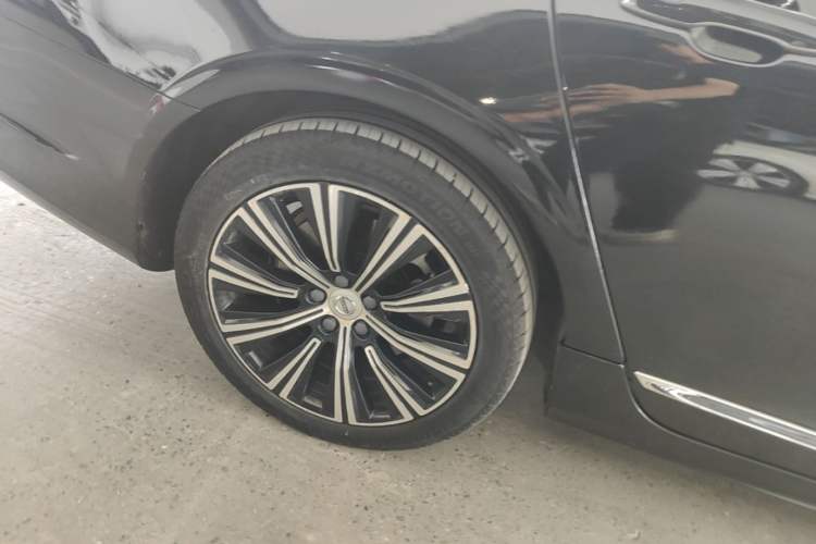 Used Volvo S90 2021 B5 Zhiyi Luxury Edition Right Rear Wheel Hub