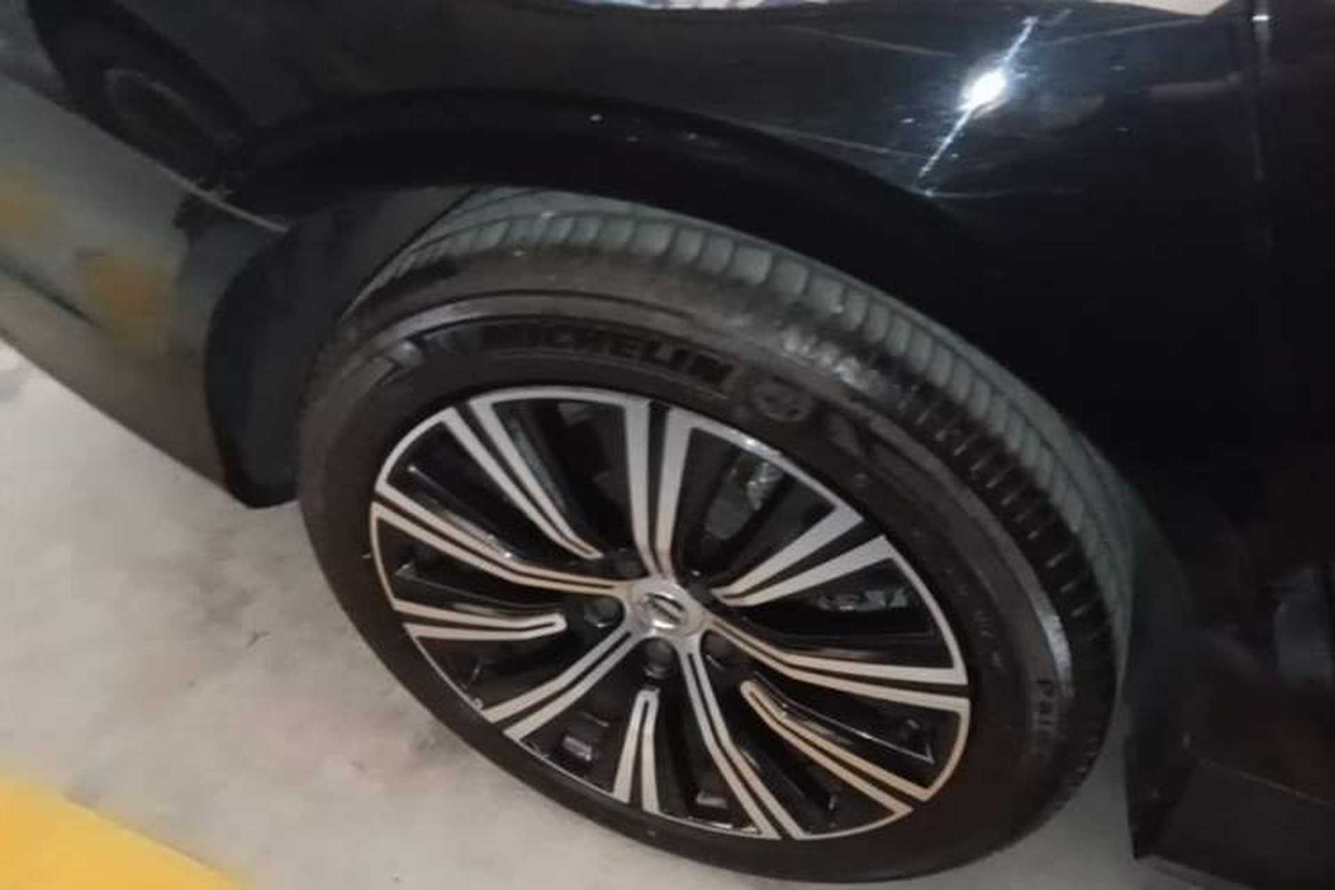 Used Volvo S90 2021 B5 Zhiyuan Luxury Edition Right Rear Wheel Hub