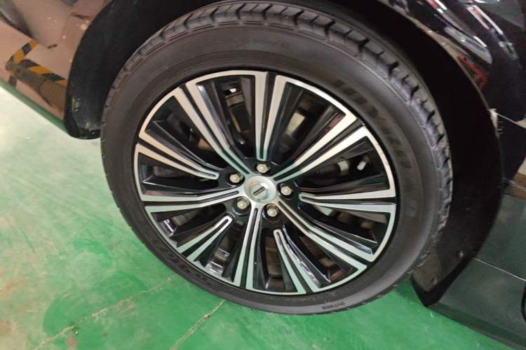 Used Volvo S90 2021 B5 Zhiyuan Luxury Edition Right Rear Wheel Hub