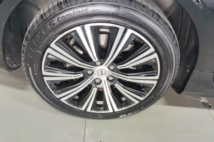 Used Volvo S90 2021 B5 Zhiyi Luxury Edition Right Rear Wheel Hub