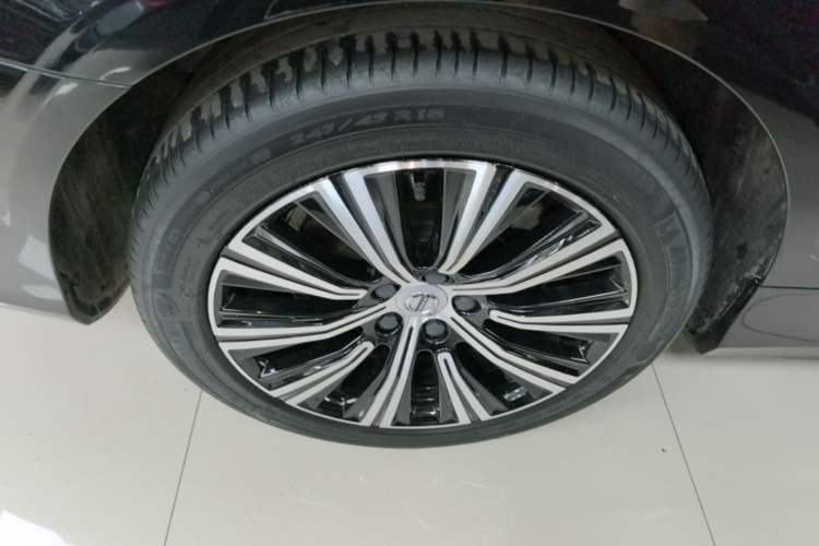 Used Volvo S90 2021 B5 Zhiyi Luxury Edition Right Rear Wheel Hub