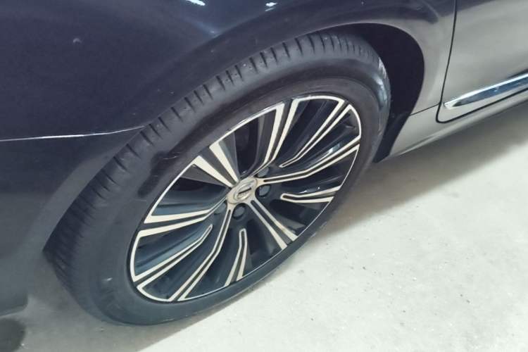 Used Volvo S90 2021 B5 Zhiyi Luxury Edition Right Rear Wheel Hub