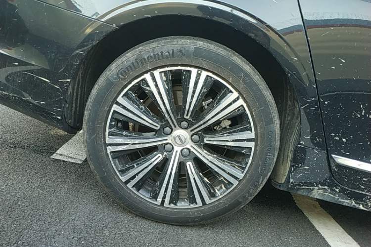Used Volvo S90 2021 B5 Zhiyuan Luxury Edition Right Rear Wheel Hub